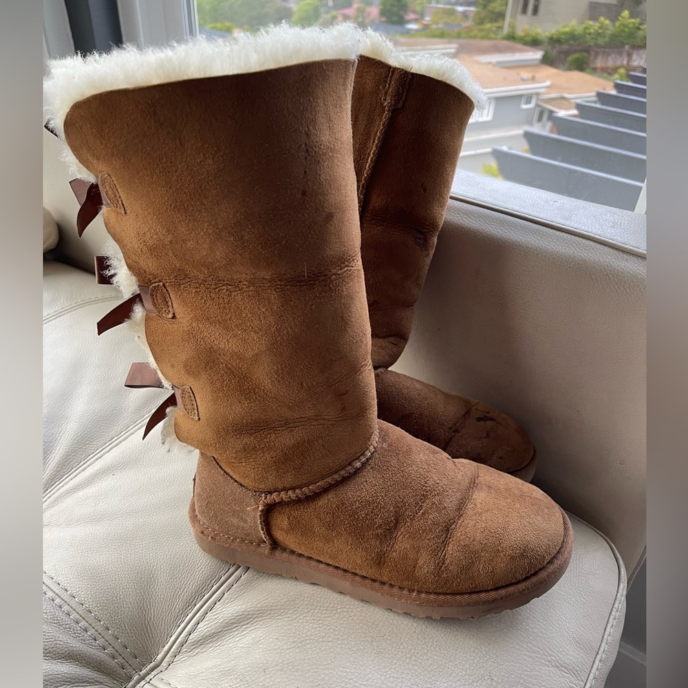 UGG Women's Tan and Cream Sheepskin Slippers - Picture 8 of 10